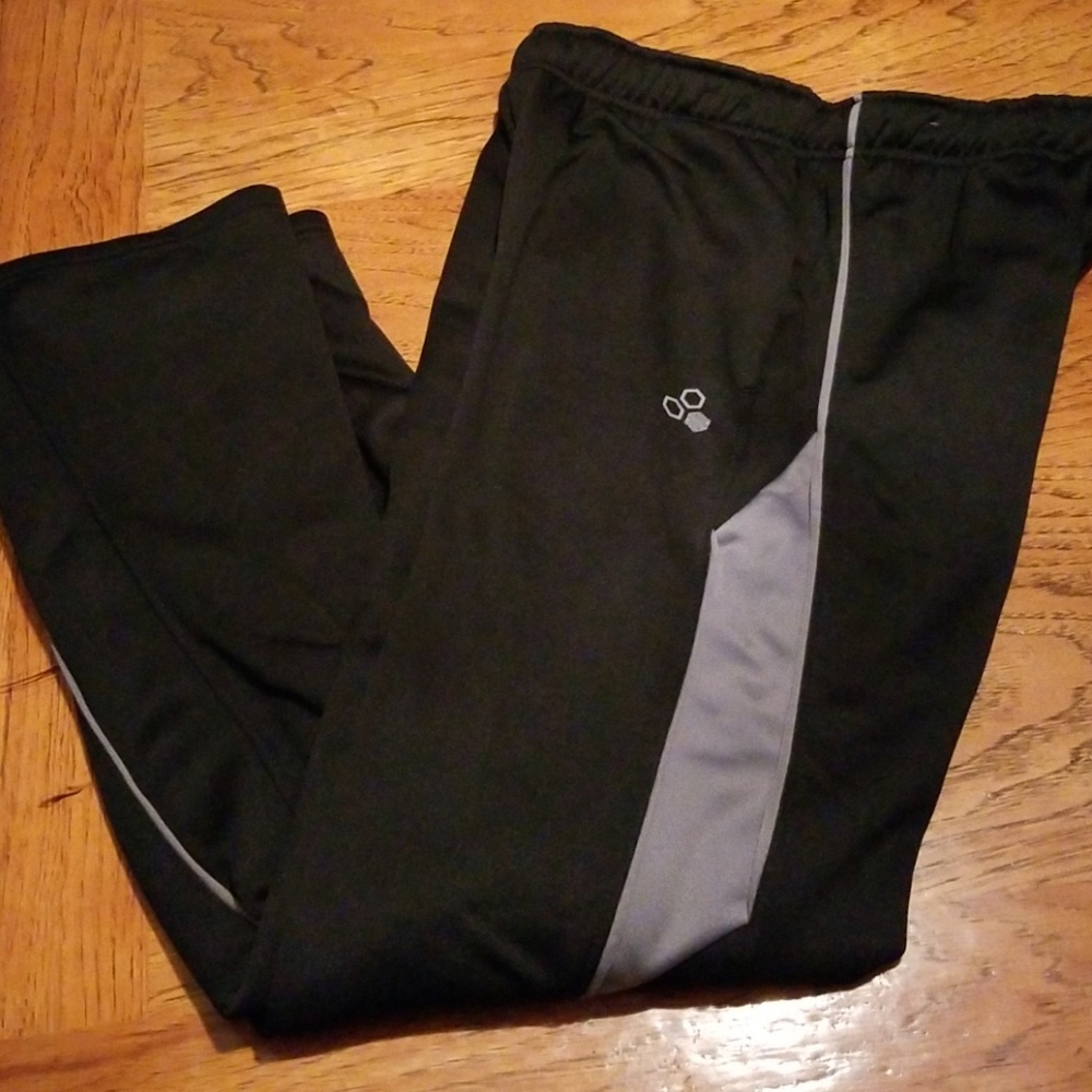 Boys Tek gear